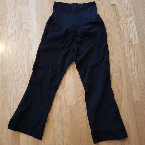 2 maternity Old Navy pants - jeans & black trousers - Picture 8 of 12